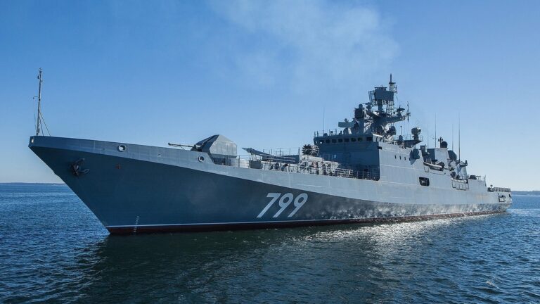 Украинская ракета попала во фрегат “Адмирал Макаров“  - today.ua