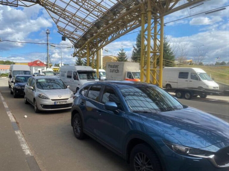 В Польшу перестали пропускать автомобили из Украины - today.ua