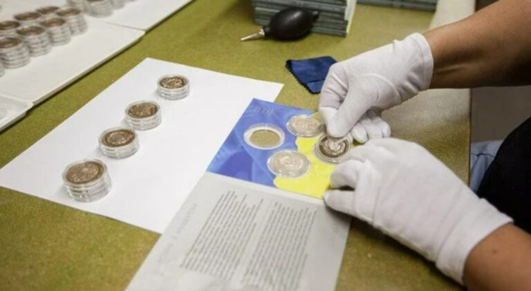 НБУ випустить нові монети, присвячені війні в Україні: що буде зображено на пам'ятних грошах - today.ua