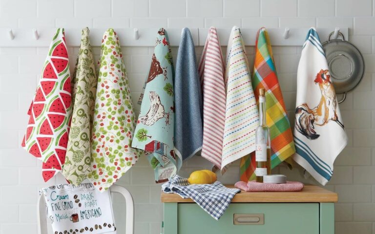 Как убрать пятна с кухонных полотенец подручными средствами: пять полезных советов - today.ua