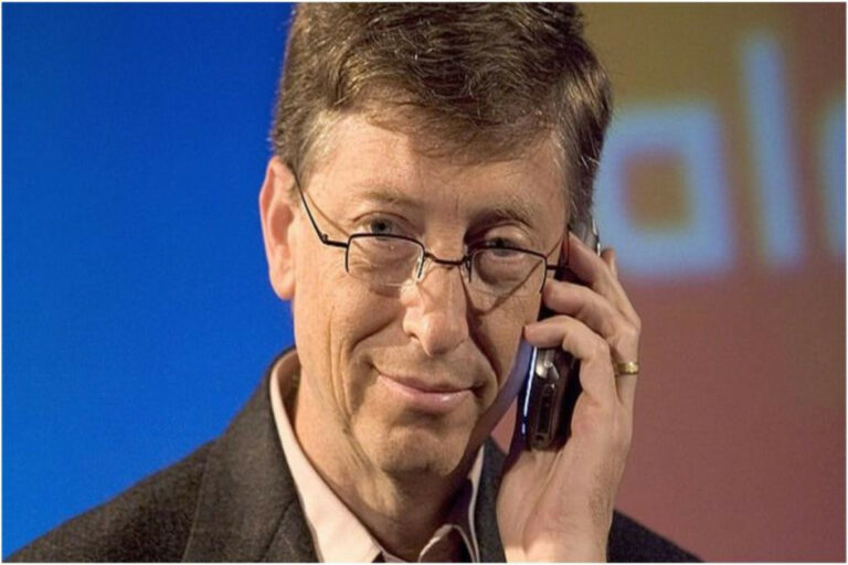 Білл Гейтс назвав найзручніший смартфон, яким користується сам - today.ua