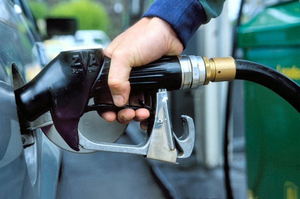 Подорожает на 10 гривен за литр: как изменятся цены на автомобильное топливо с 1 июля 
