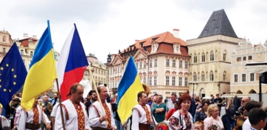 Одна из стран ЕС оплатит украинским беженцам добровольное возвращение домой - today.ua