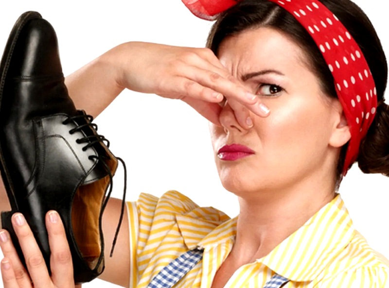 Устраняем неприятный запах обуви: ТОП-3 неожиданных средств