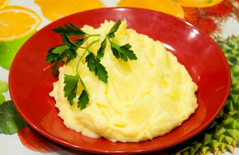 Ніжне картопляне пюре: секрети приготування ідеального гарніру - today.ua