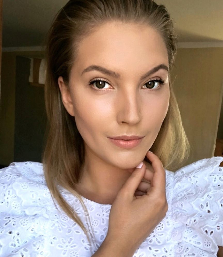 “Міс Польща 2022“ без макіяжу: як виглядає найкрасивіша полька у реальному житті