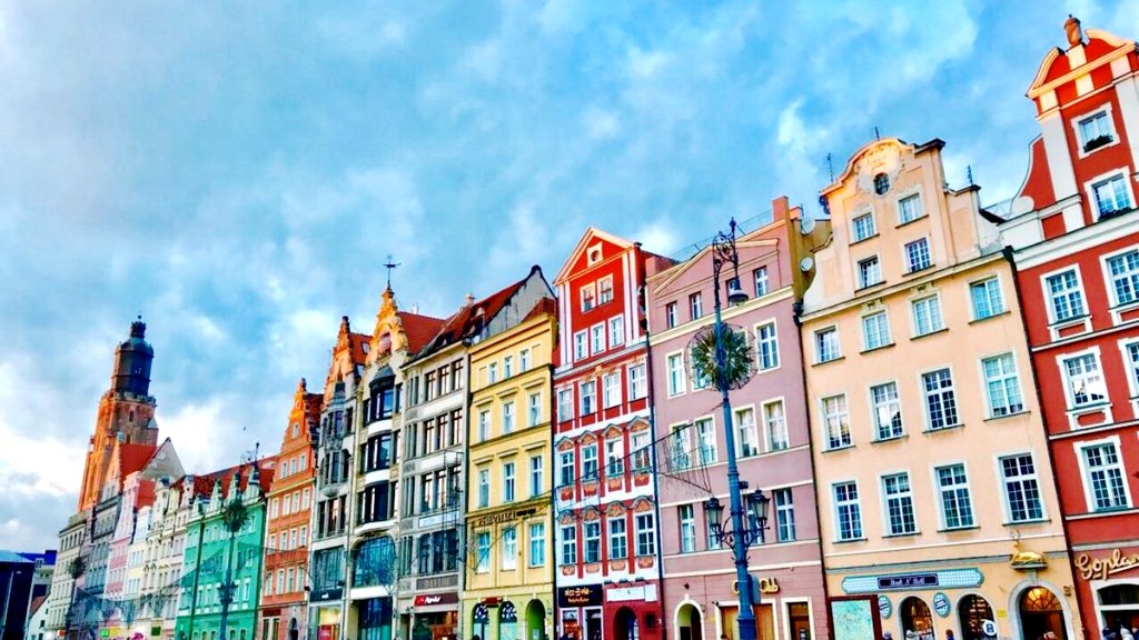 Купить квартиру в Польше: сколько стоит жилье для украинских беженцев 