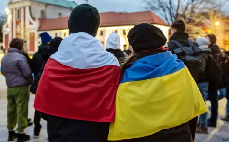 Польша ужесточает критерии получения помощи для украинских беженцев: о чем нужно знать  - today.ua