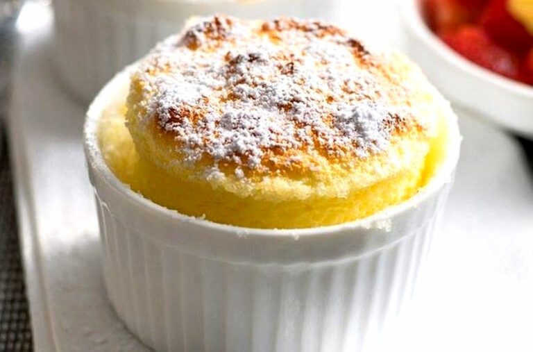 Сніданок без зайвих калорій: як приготувати найніжніше сирне суфле за 15 хвилин  - today.ua
