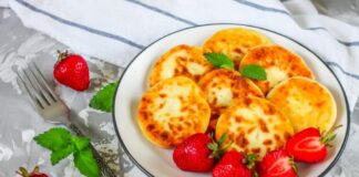Дорогие яйца: как приготовить вкуснейшие сырники на манке без привычного ингредиента - today.ua