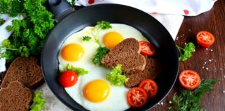 Яєчня на сніданок: який секретний інгредієнт зробить її пишнішою - today.ua