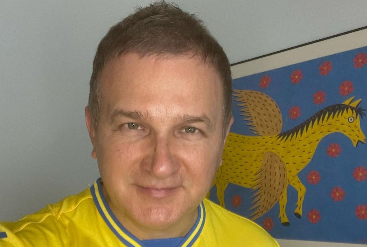 Побелел на глазах: Юрий Горбунов через три месяца войны удивил полностью седыми волосами - today.ua