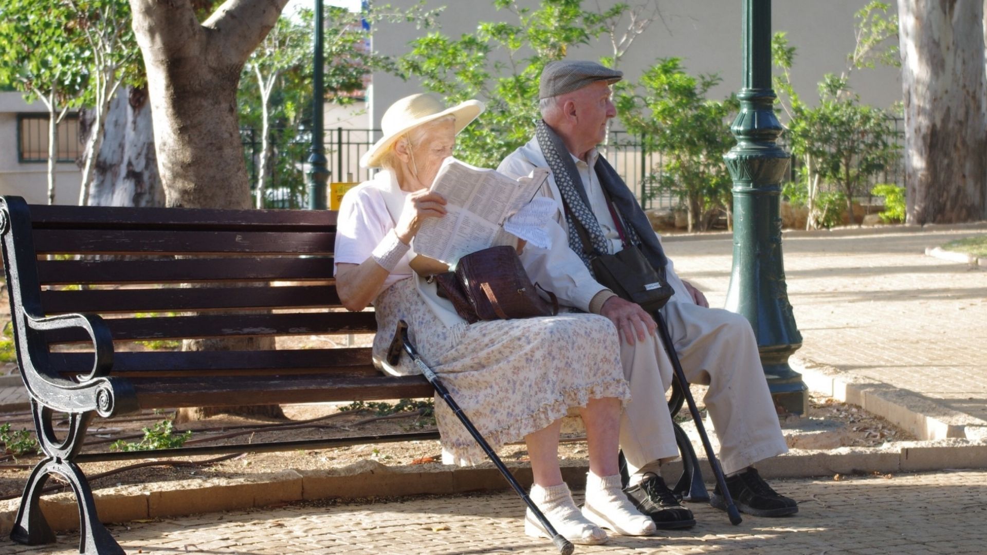 Пенсіонери в Україні отримають грошову допомогу від ООН: названо суму
