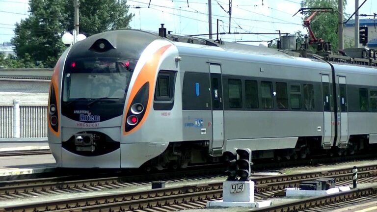 Укрзализныця запустила два новых поезда в Польшу: график движения и стоимость билетов - today.ua