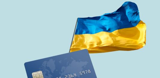 ПриватБанк начал выплачивать денежную помощь несовершеннолетним украинцам: кто может получить 2200 грн - today.ua