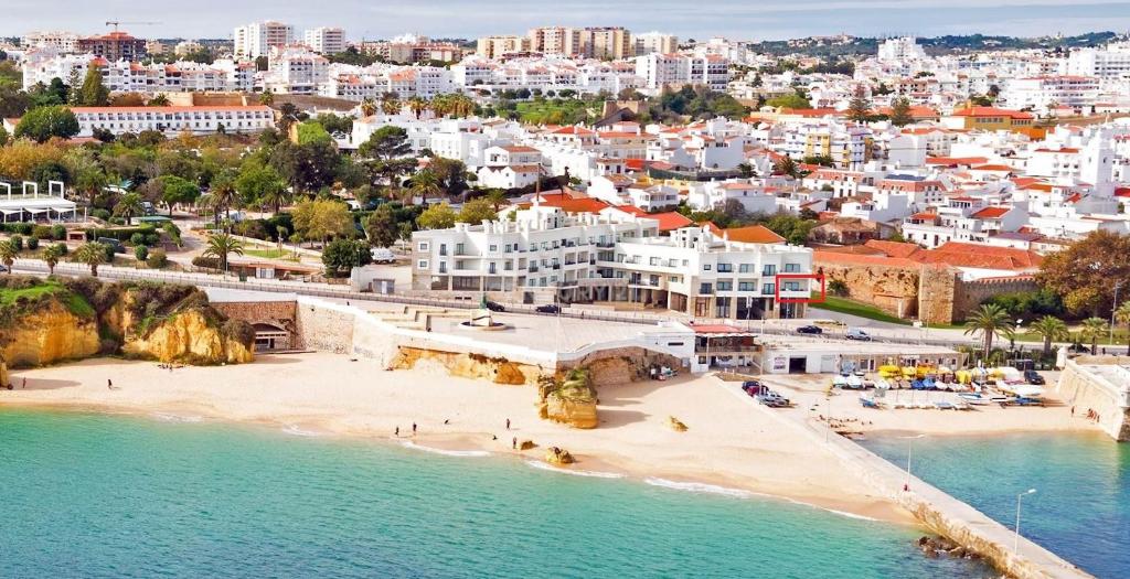 Нерухомість у Португалії: скільки коштує купити квартиру чи будинок біля моря