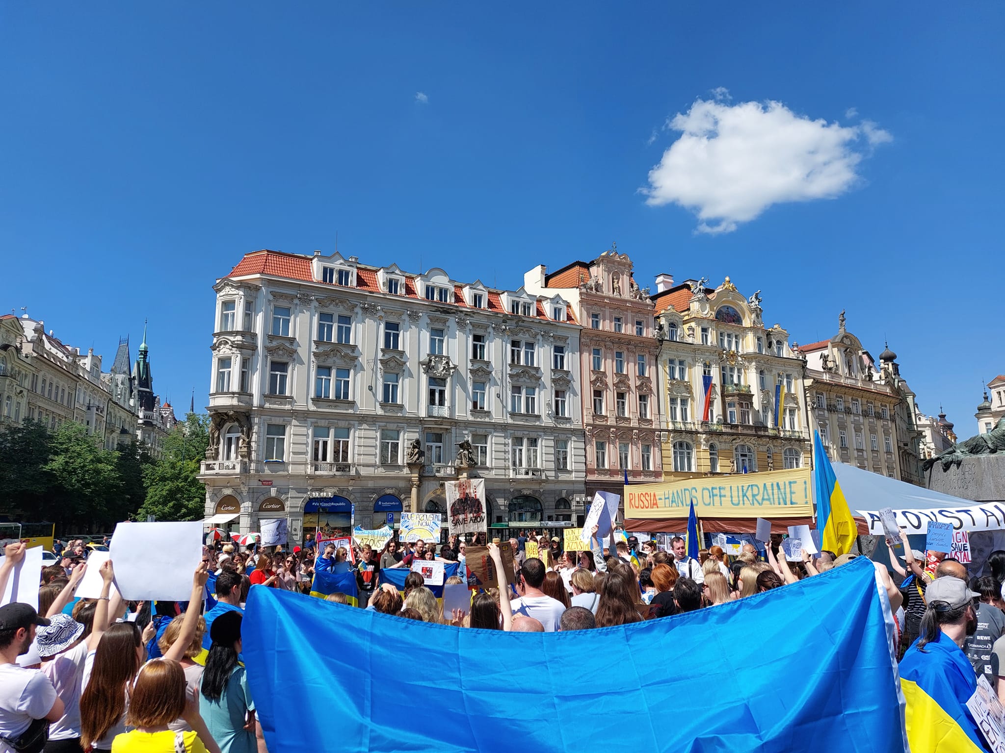 Чехия усилит контроль за украинскими беженцами: кого лишат выплат и бесплатного жилья