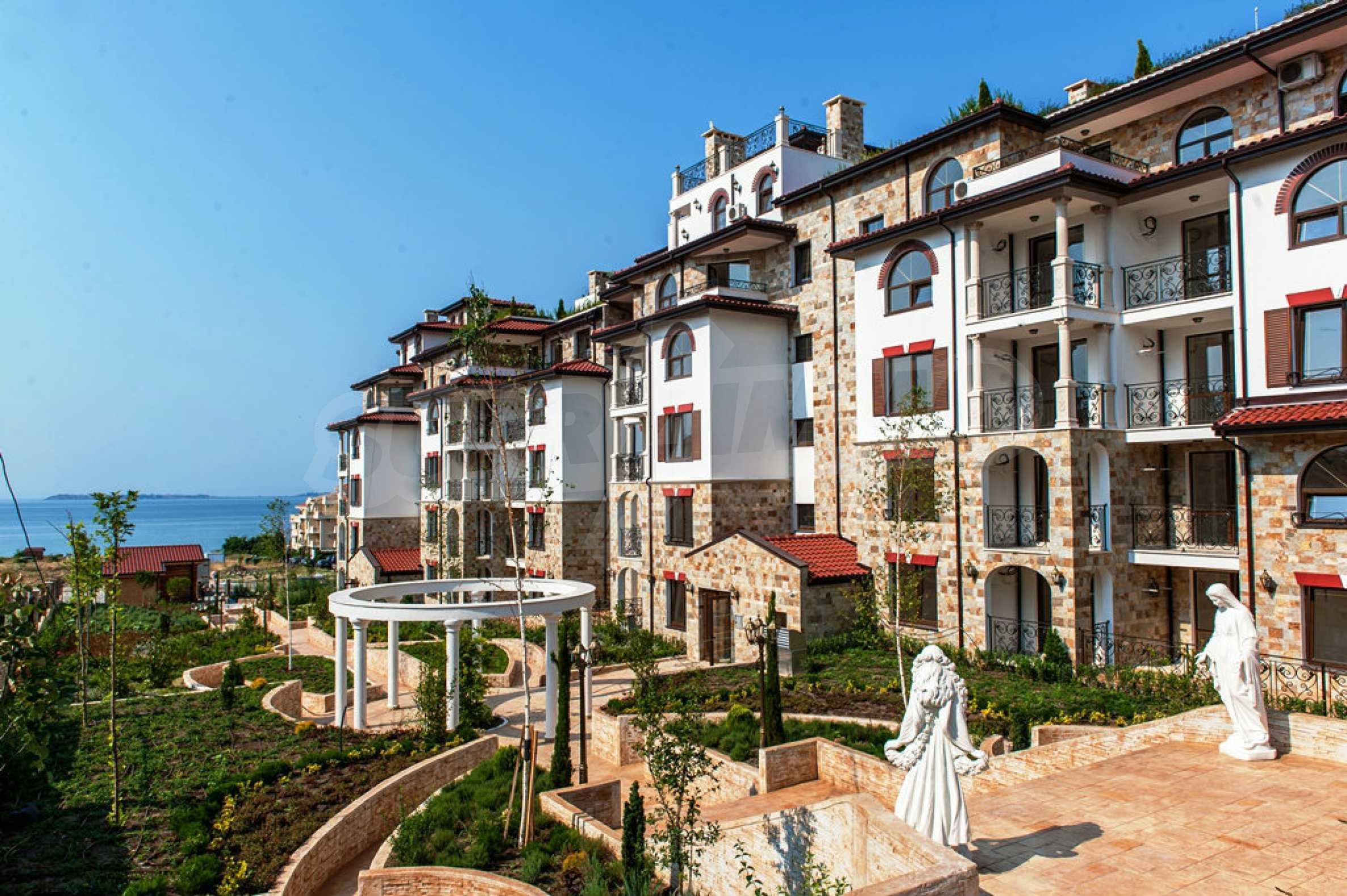 Нерухомість у Болгарії: скільки коштують найбюджетніші квартири та будинки у розпал літа