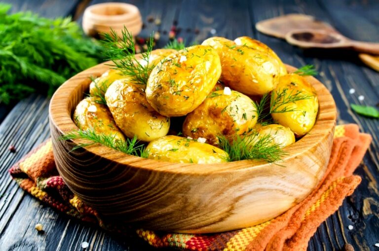 Картопля по-французьки: рецепт страви, яку подавали багатіям на “Титаніку“  - today.ua