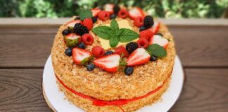 Медовик із секретним інгредієнтом: рецепт оригінального та смачного торта - today.ua