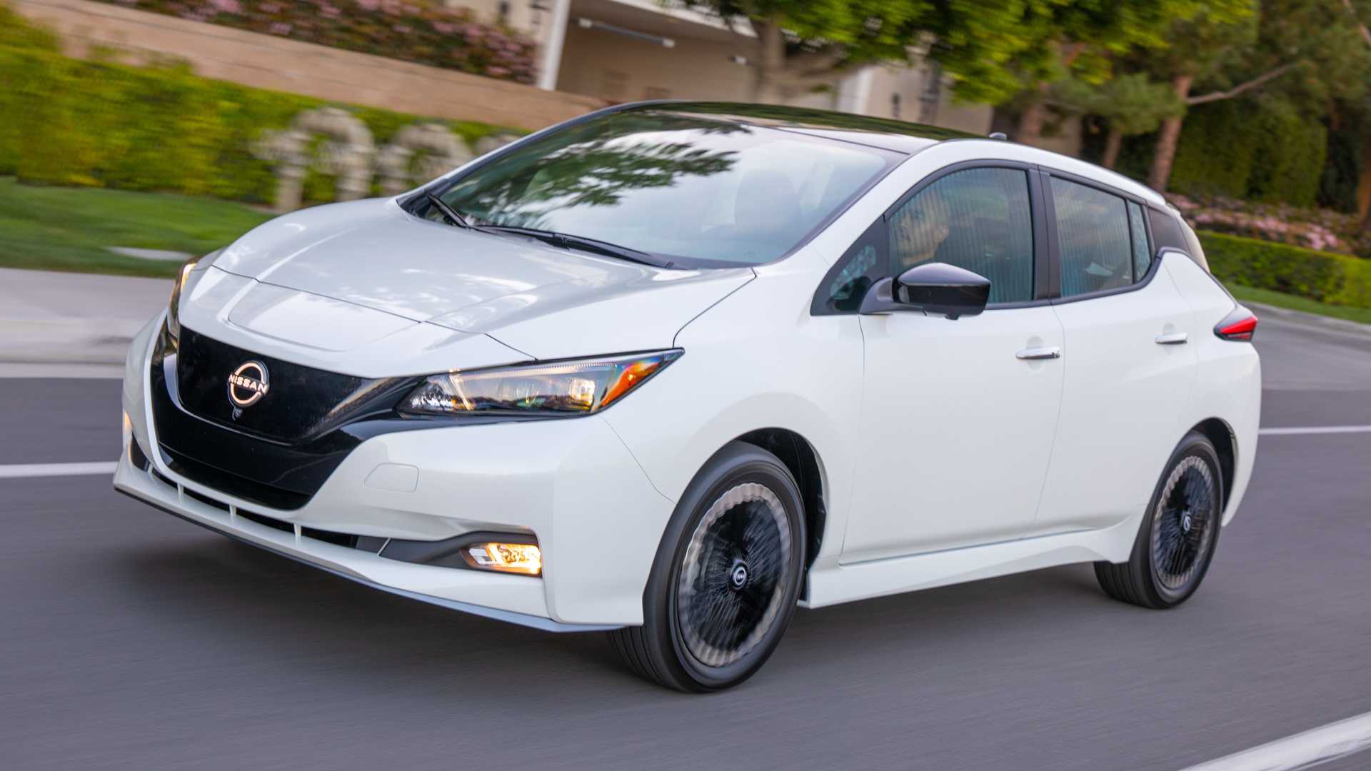 Nissan представив оновлений Leaf