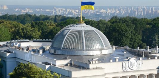 В Верховной Раде предложили отправить на фронт депутатов и чиновников - today.ua