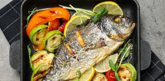 Без дефіцитної солі: рецепт смачної запеченої риби на вечерю - today.ua