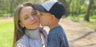 “Как две капли воды“: звезда “Сватов“ Анна Кошмал показала редкое фото с подросшим сыном - today.ua