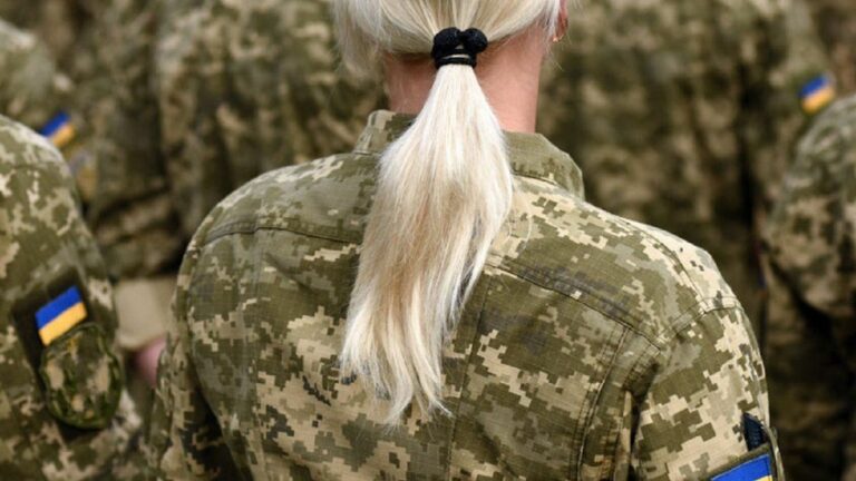 Мобилизация женщин с 1 октября: кого могут призвать на военную службу - today.ua