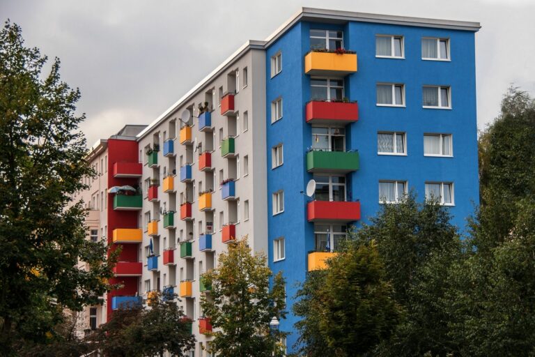 Украинцев в Польше обеспечат недорогим жильем: о чем нужно знать беженцам - today.ua