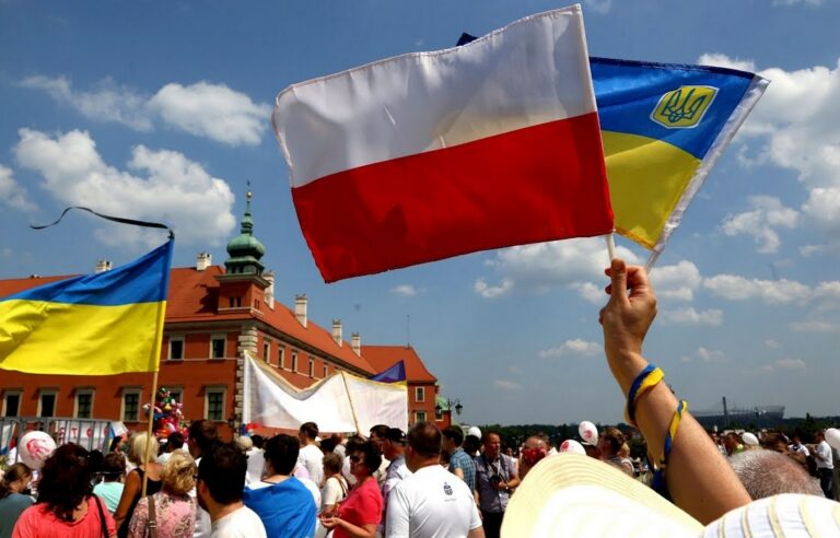 Українці в Польщі можуть отримати нову фінансову допомогу: хто має право на виплати - today.ua