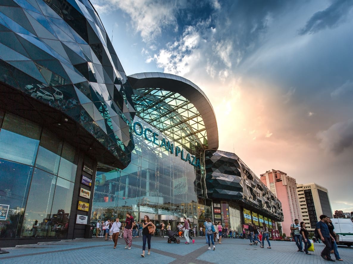В Киеве закрылся гигантский ТРЦ Ocean Plaza: вместе с ним прекратил работу Ашан