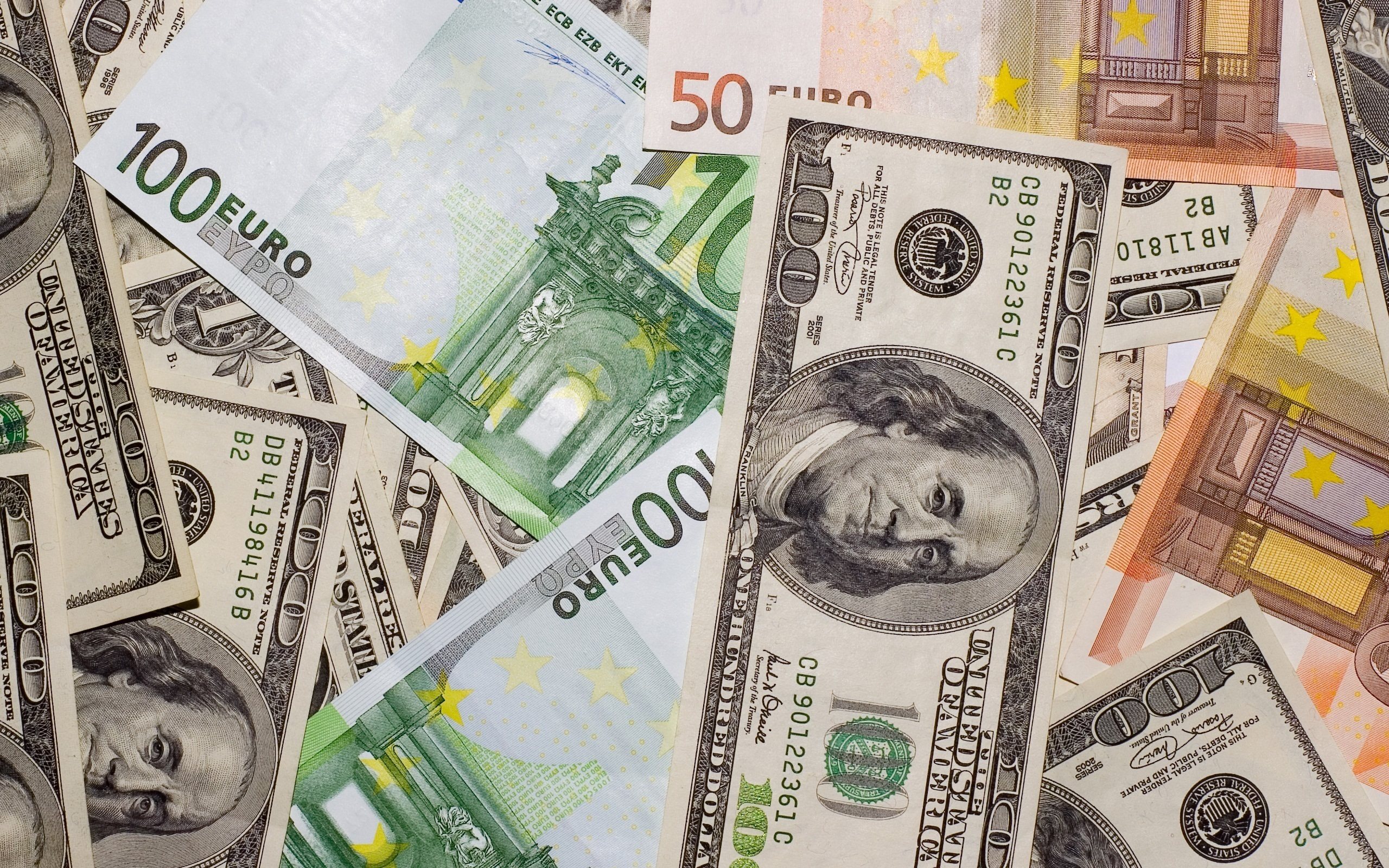 У Нацбанку поінформували про новий офіційний курс долара в Україні