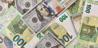 Долар та євро знецінюються: в якій валюті краще заощаджувати гроші у 2024 році - today.ua