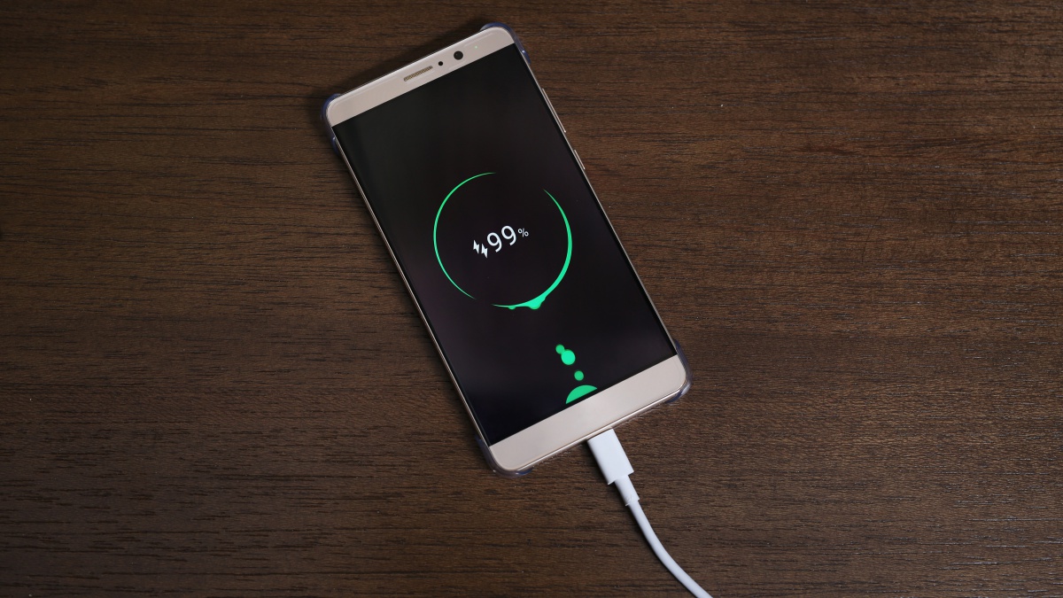 Названы четыре простых способа продлить заряд смартфона: о чем нужно знать пользователям - today.ua
