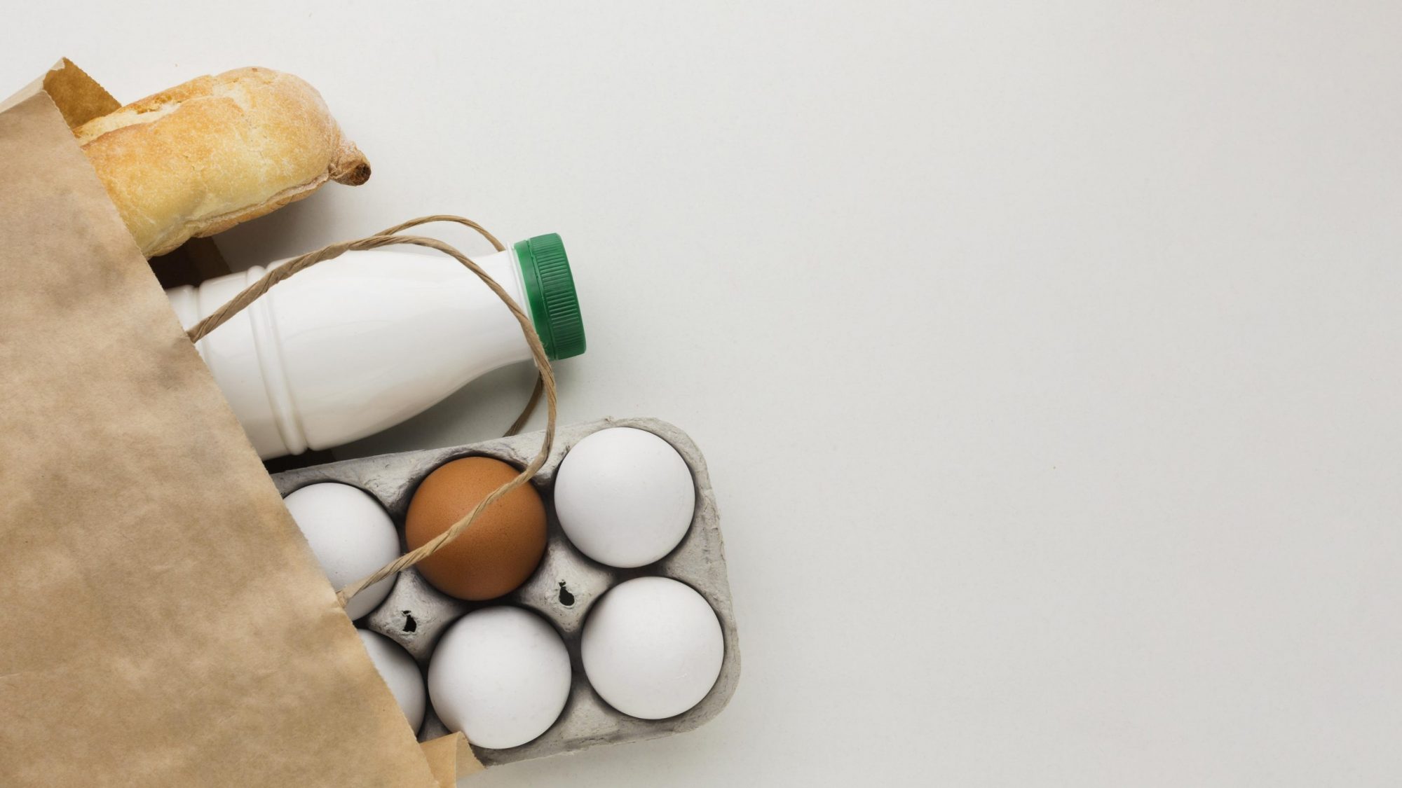 В Україні різко подешевшало молоко: озвучено ціни на продукт у різних супермаркетах - today.ua