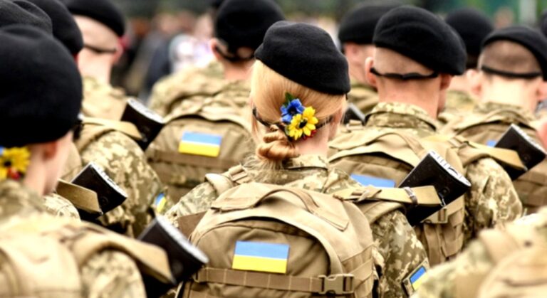 Всеобщая мобилизация: военнообязанным женщинам запретят выезд из Украины - today.ua