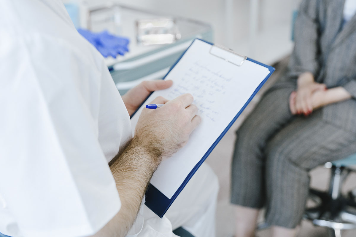 Украинских беженцев в Чехии лишат бесплатных услуг: что нужно успеть сделать до 2 августа