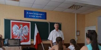 Польша готовит 200 тысяч новых мест для украинских школьников - today.ua