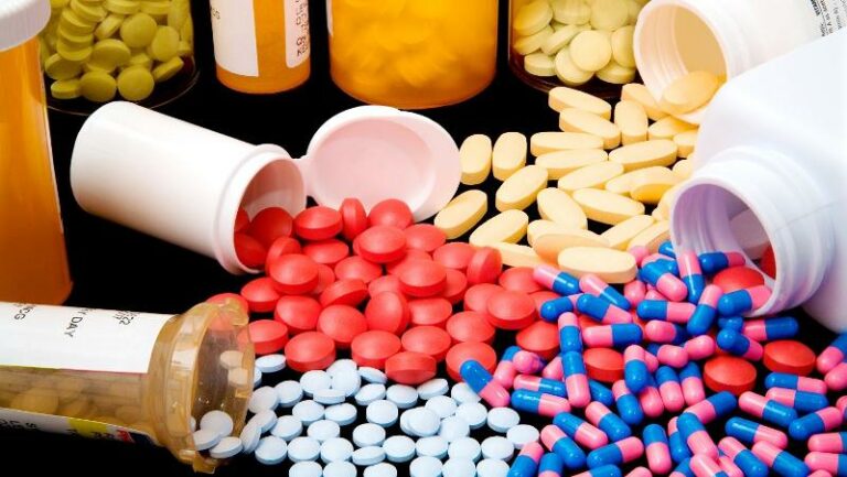 Антибиотики в Украине нельзя будет купить без рецепта: когда вводят запрет  - today.ua