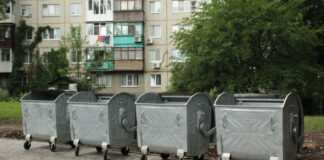Украинцам повысят тарифы на вывоз мусора: в каких городах с 1 сентября придется платить больше - today.ua