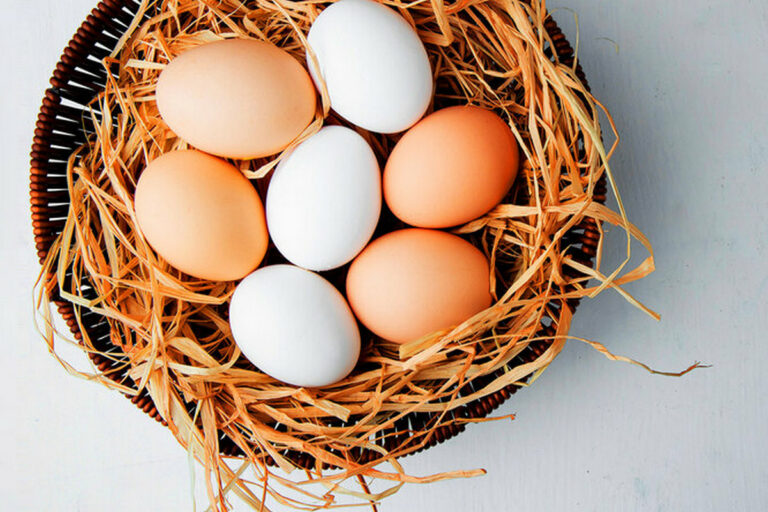 Що зробити з яйцями перед варінням, щоб вони не тріснули - today.ua