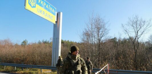 Выезд за границу во время войны: могут ли выезжать из страны ранее судимые мужчины - today.ua