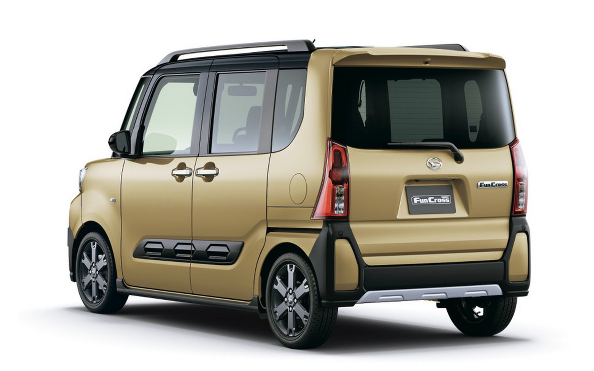Daihatsu представил бюджетный кей-кар в стиле кроссовера
