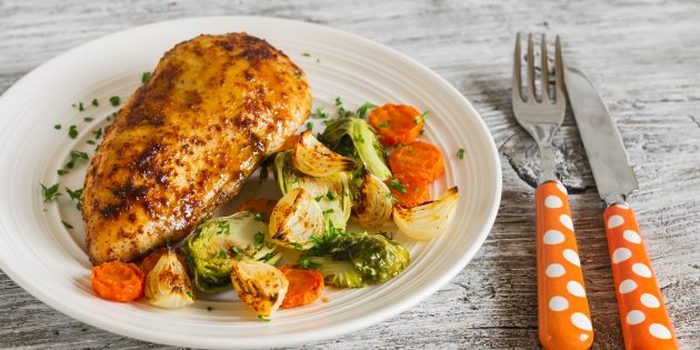 Как приготовить сочное куриное филе на сковороде - быстрый рецепт очень вкусного мяса