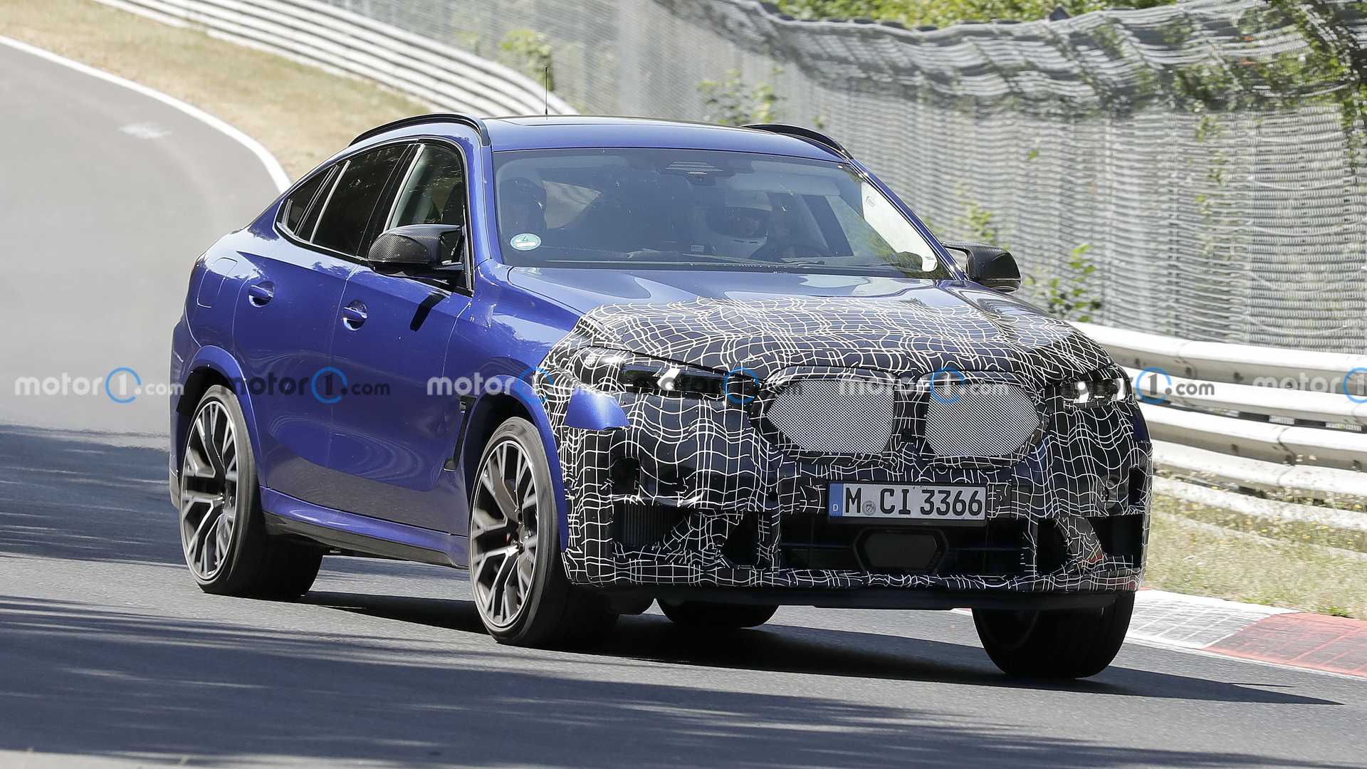 Шпионы показали новый BMW X6 M в минимальном камуфляже