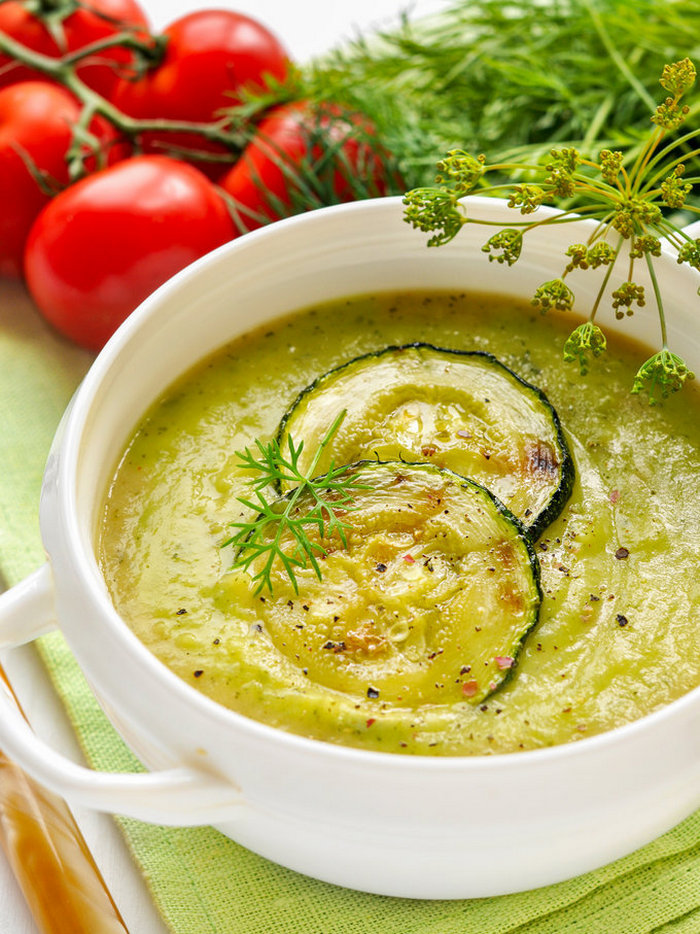 Что приготовить из кабачков: суп-пюре из четырех ингредиентов за 15 минут 