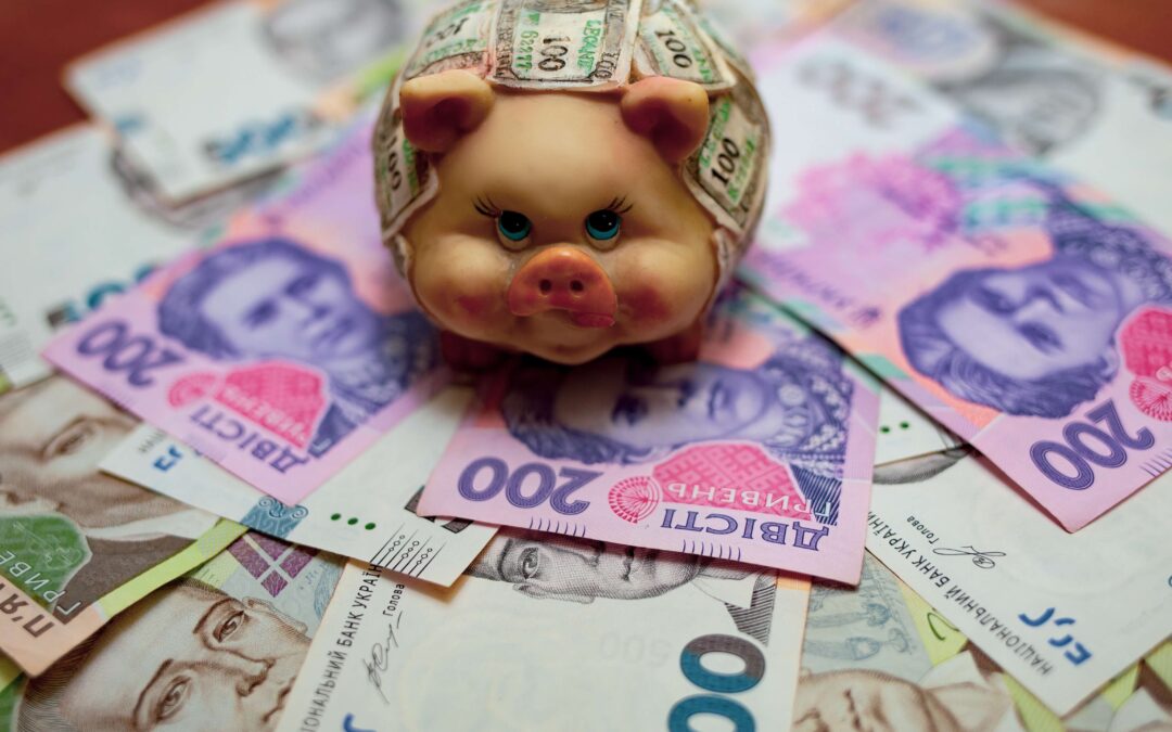НБУ закликав українців не скуповувати долари та розповів, у чому зберігати заощадження