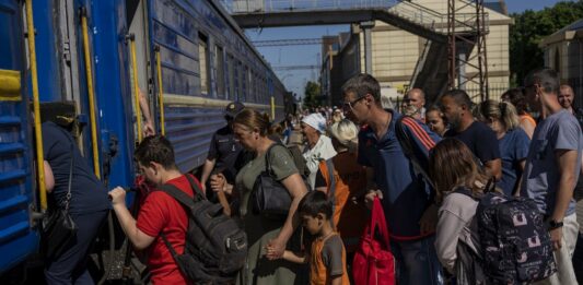 Эвакуация из Донецкой области: какие льготы получат переселенцы - today.ua