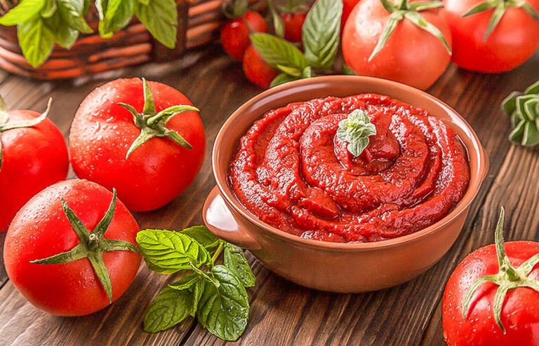 Зросли ціни на томатну пасту - готуємо її самі: рецепт смачної закатки, яку не відрізнити від магазинної - today.ua